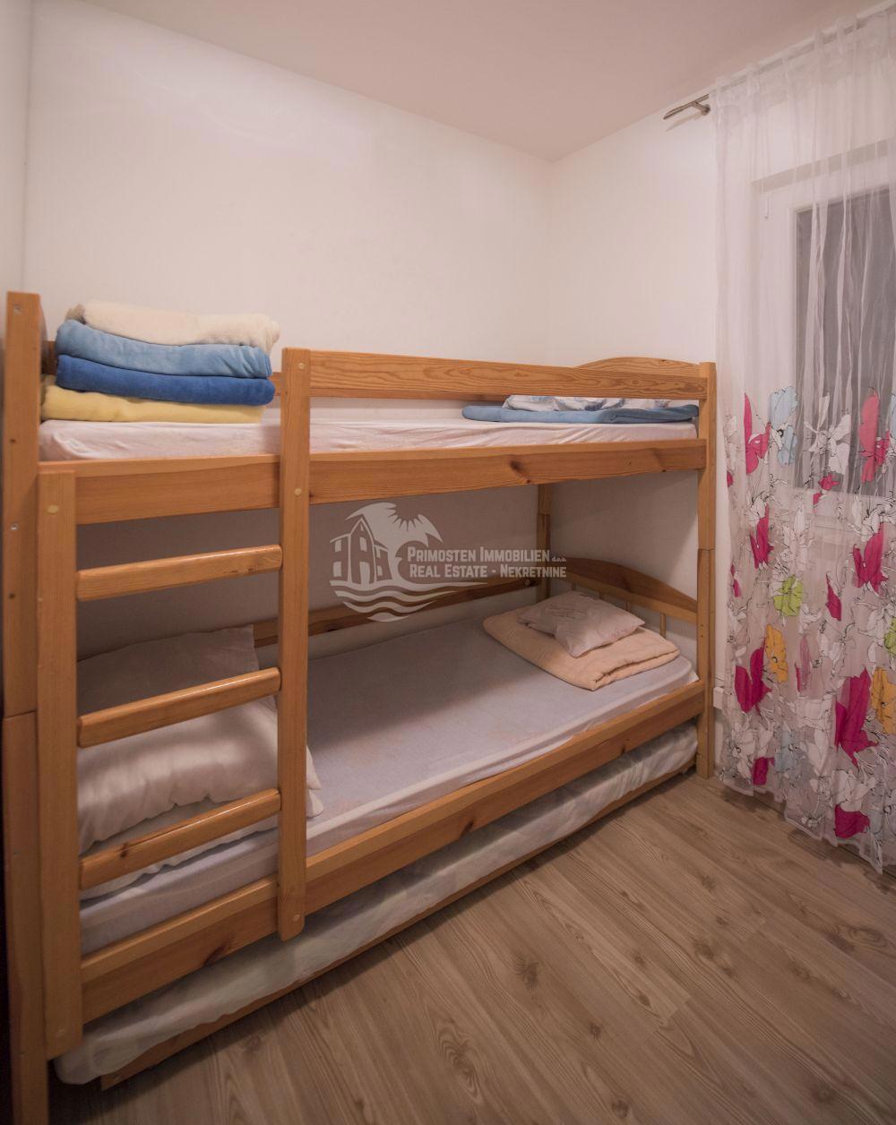 Kuća Na prodaju - ŠIBENSKO-KNINSKA ROGOZNICA