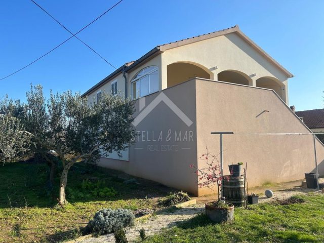 Haus zu verkaufen 332 m² – Privlaka