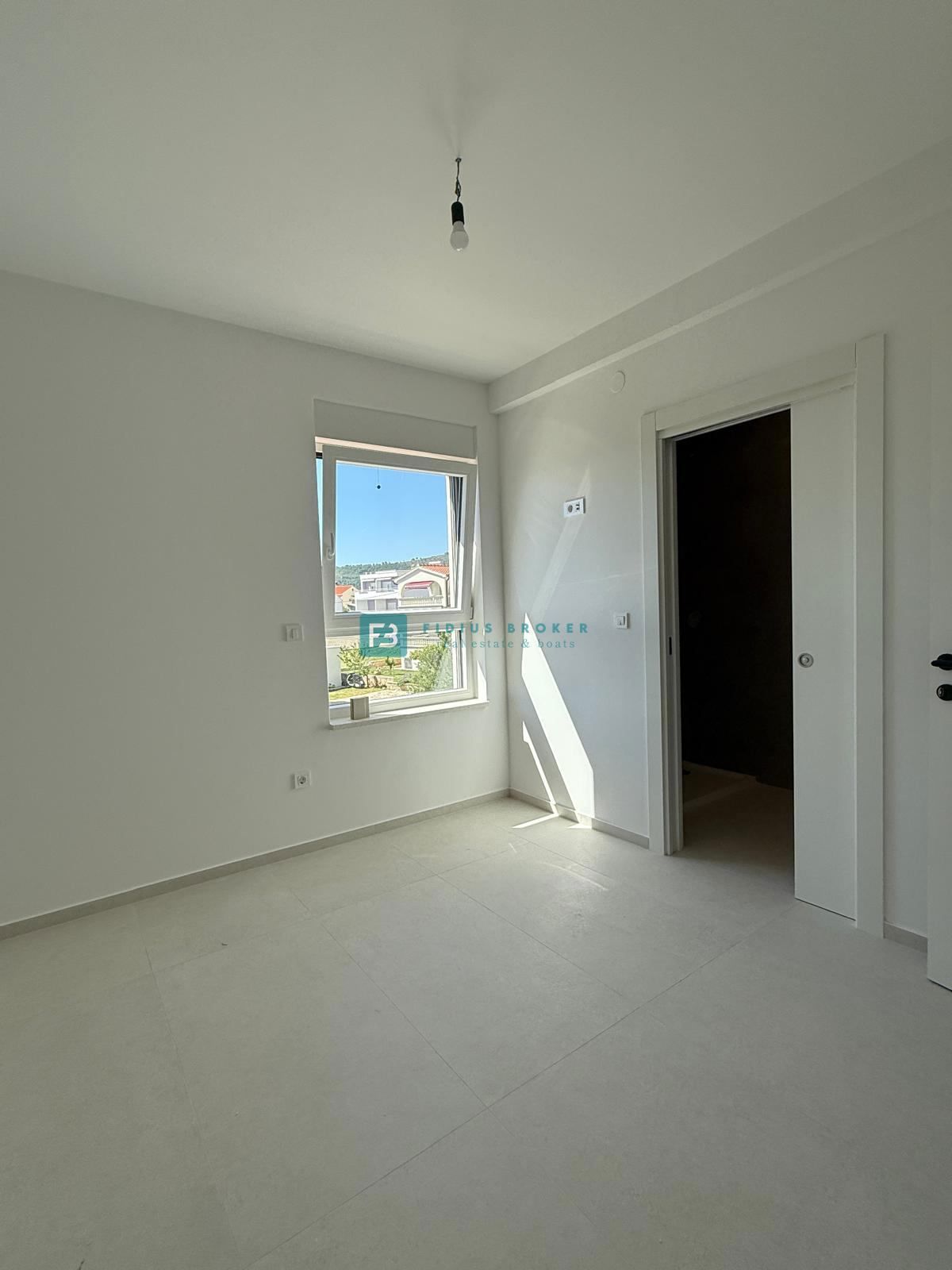 Flat For sale - ŠIBENSKO-KNINSKA VODICE