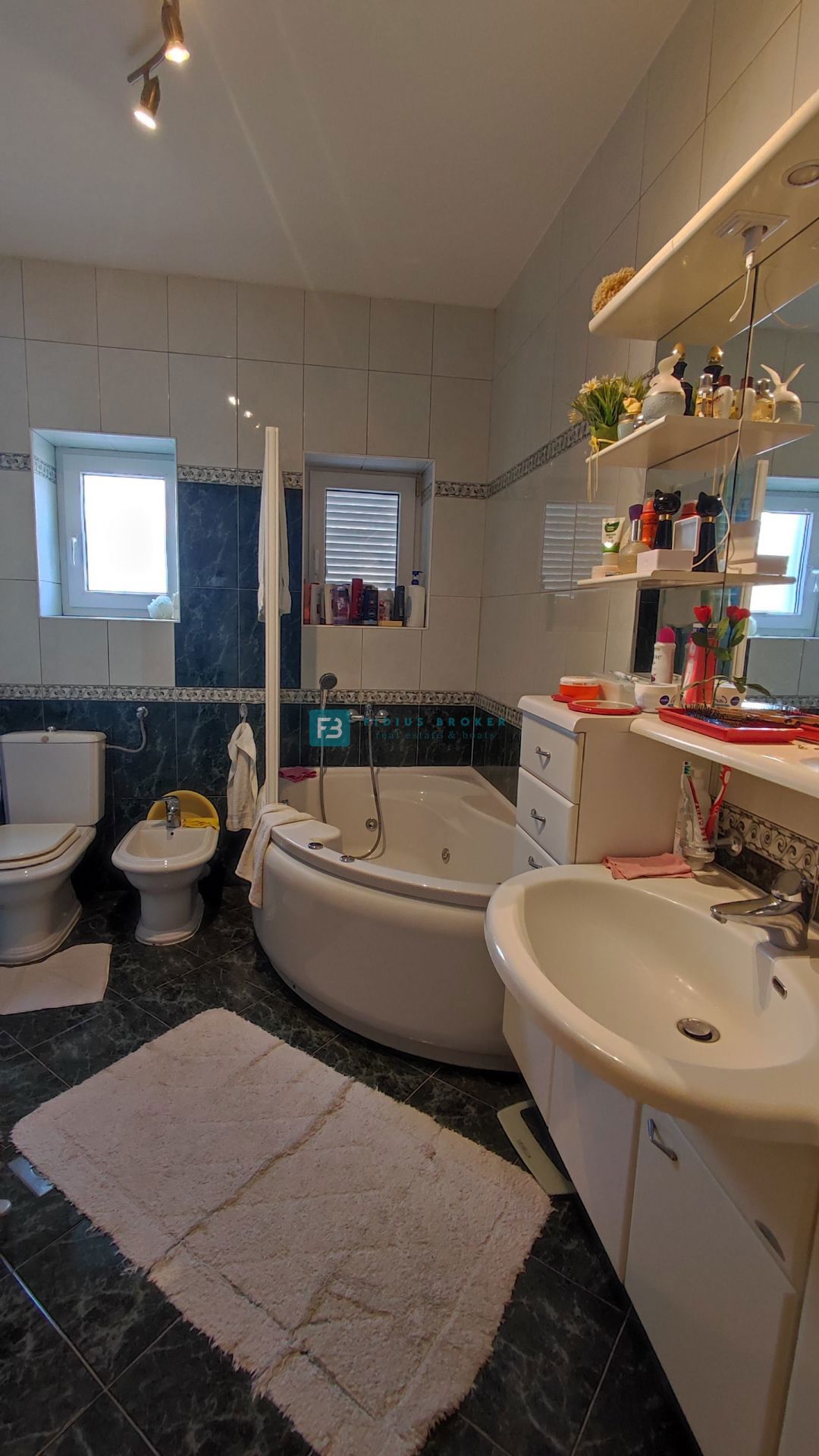 Kuća Na prodaju - ŠIBENSKO-KNINSKA VODICE