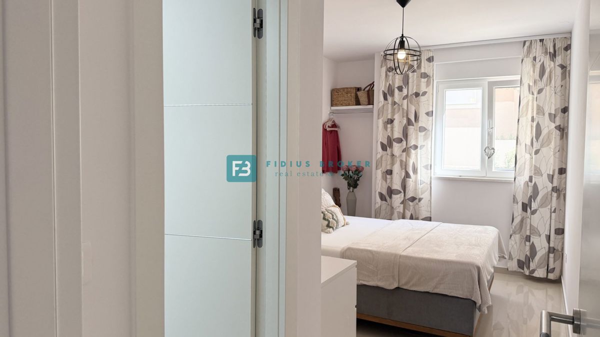 Flat For sale - ŠIBENSKO-KNINSKA VODICE