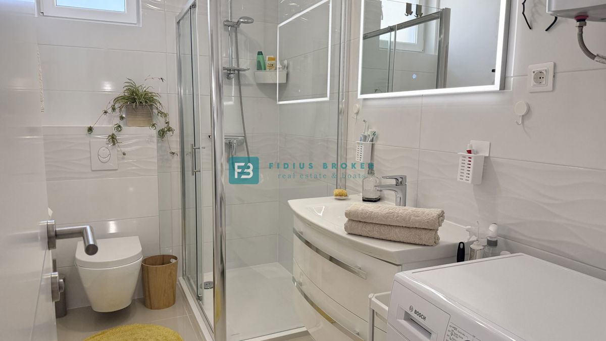 Flat For sale - ŠIBENSKO-KNINSKA VODICE