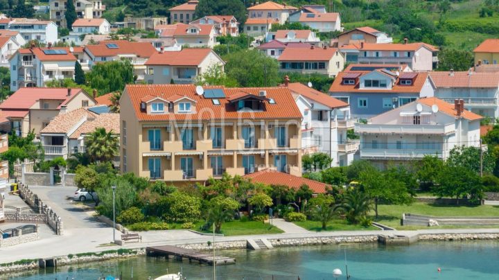 Hiša na predaj 700 m² – Rab