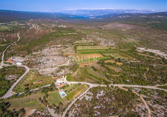 Terreno in vendita 3487 m² – Benkovac
