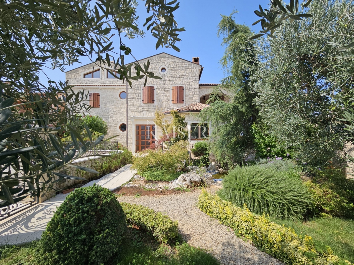 Casa In vendita - Istarska Poreč - foto 1/23