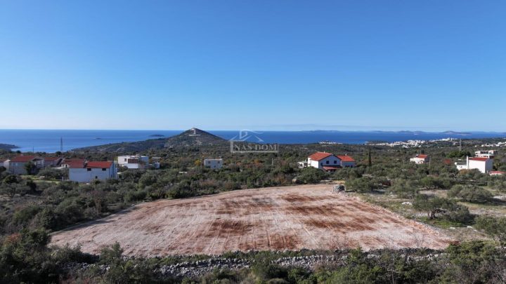 Parcela na predaj 2186 m² – Primošten