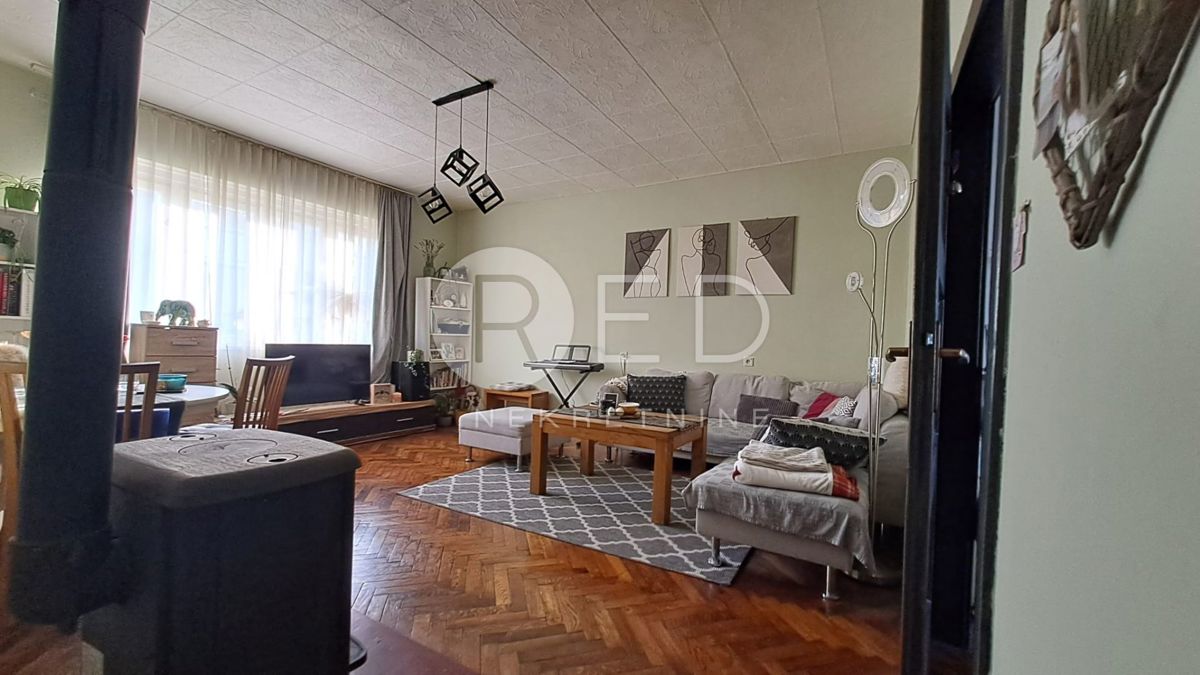 Appartement À vendre - POŽEŠKO-SLAVONSKA POŽEGA