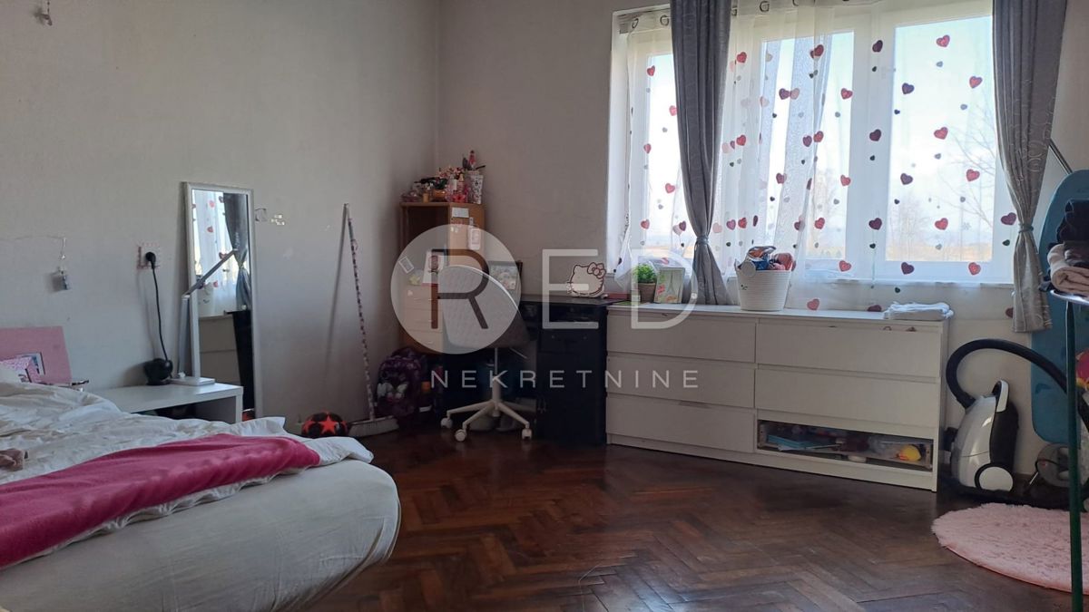 Appartement À vendre - POŽEŠKO-SLAVONSKA POŽEGA