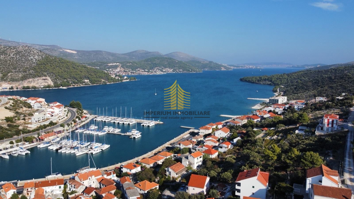Kuća Na prodaju - SPLITSKO-DALMATINSKA MARINA