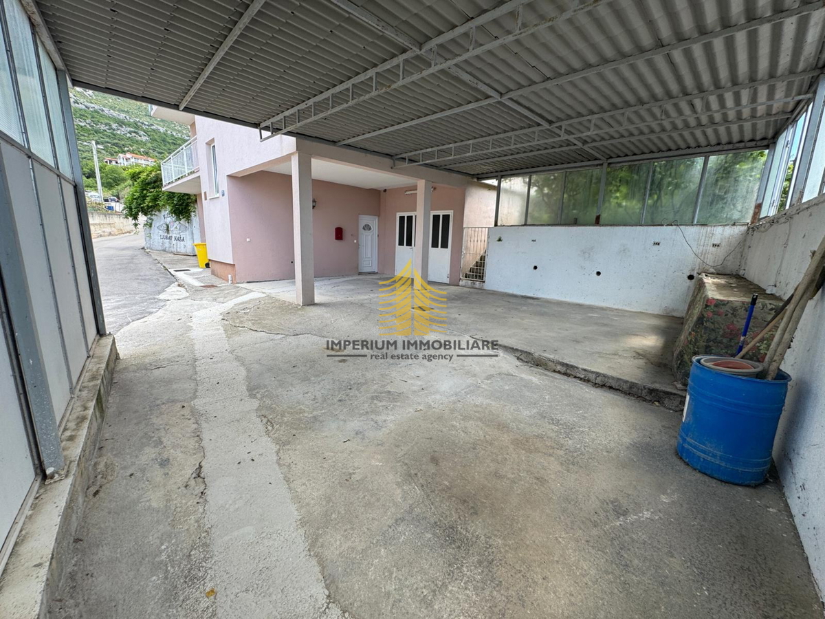 Haus Zu verkaufen - SPLITSKO-DALMATINSKA KAŠTELA