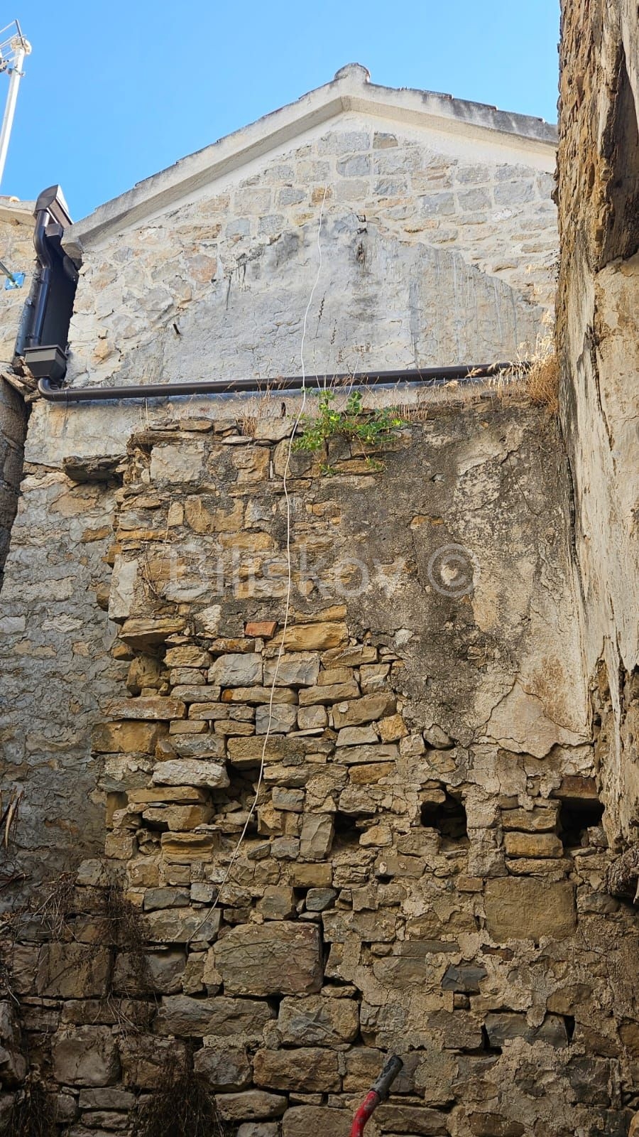 Casa In vendita - SPLITSKO-DALMATINSKA KAŠTELA