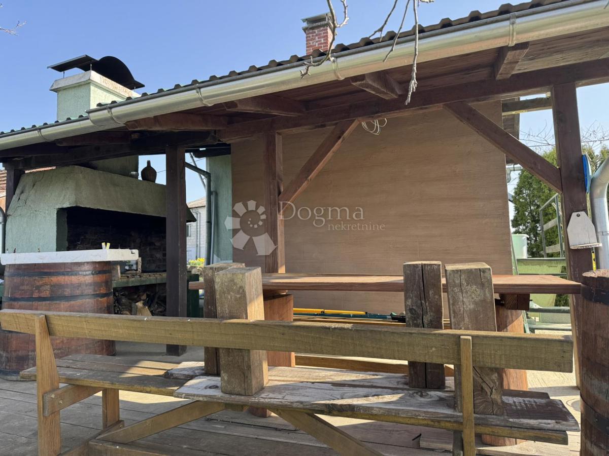 Kuća Na prodaju - BJELOVARSKO-BILOGORSKA KAPELA