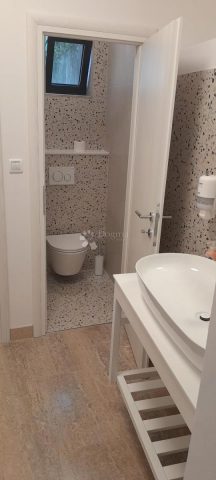 Casa In vendita - Primorsko-goranska Rijeka - foto 4/17