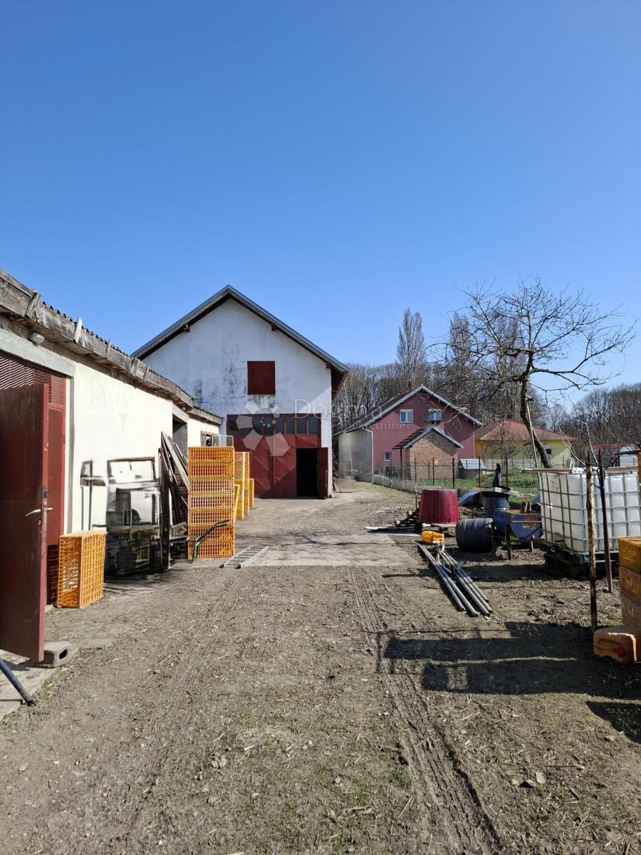 Hiša Na predaj - OSJEČKO-BARANJSKA BIZOVAC