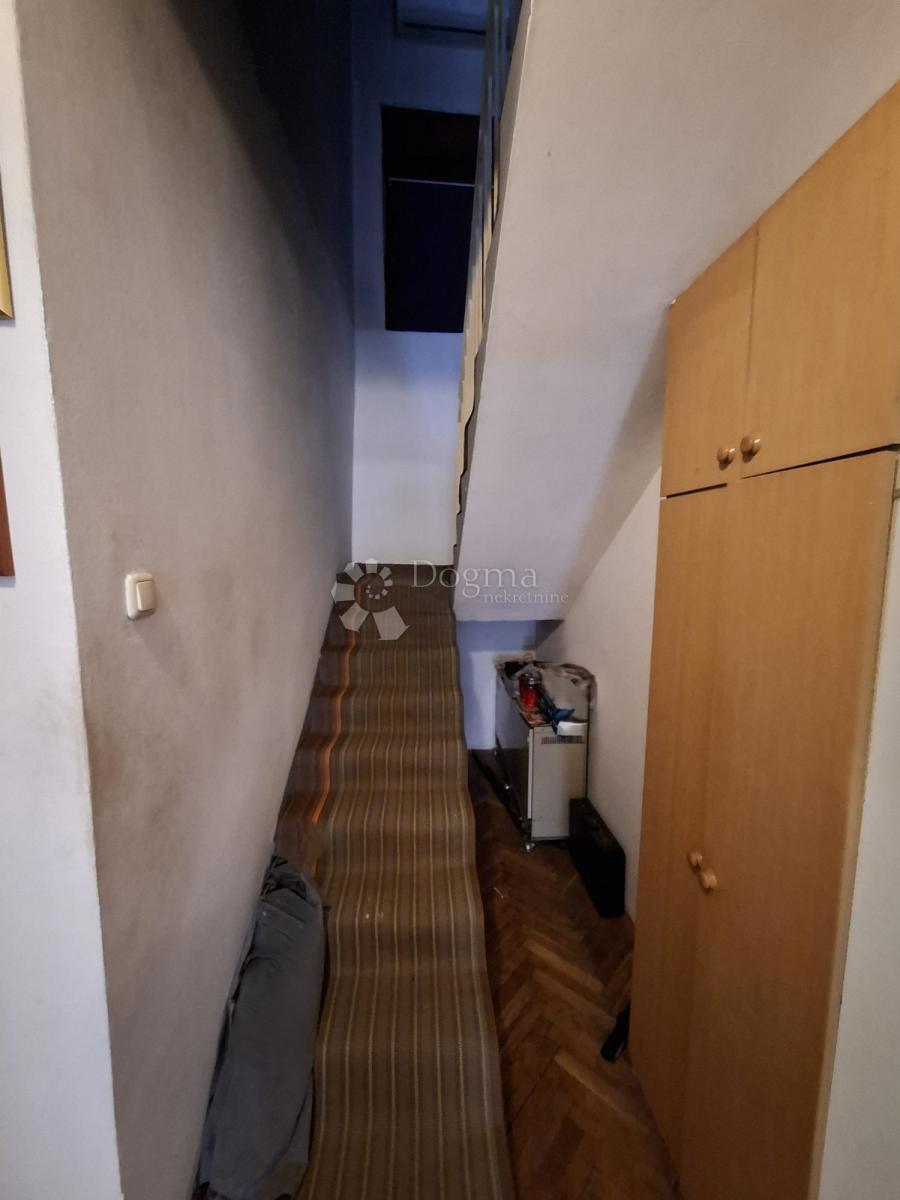 Hiša Na predaj - OSJEČKO-BARANJSKA BIZOVAC