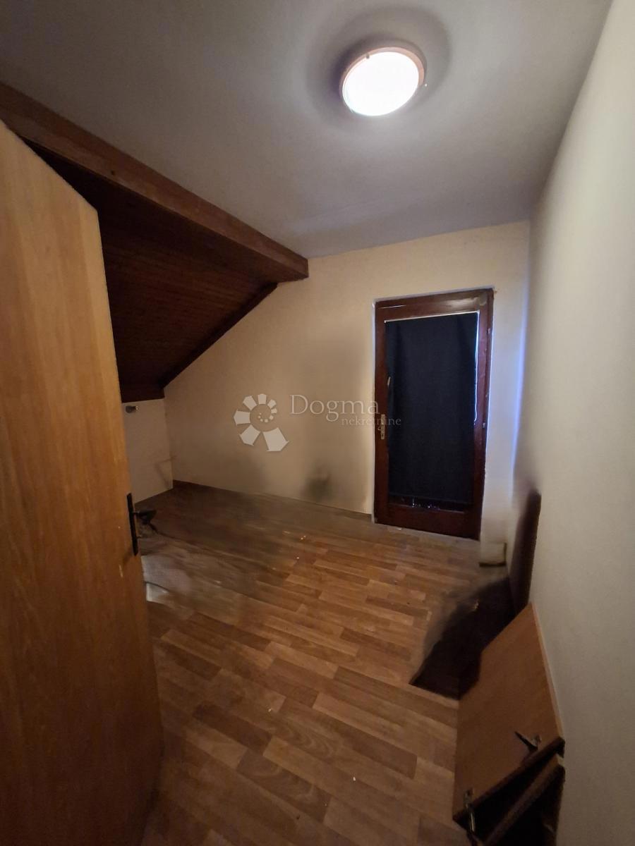 Hiša Na predaj - OSJEČKO-BARANJSKA BIZOVAC