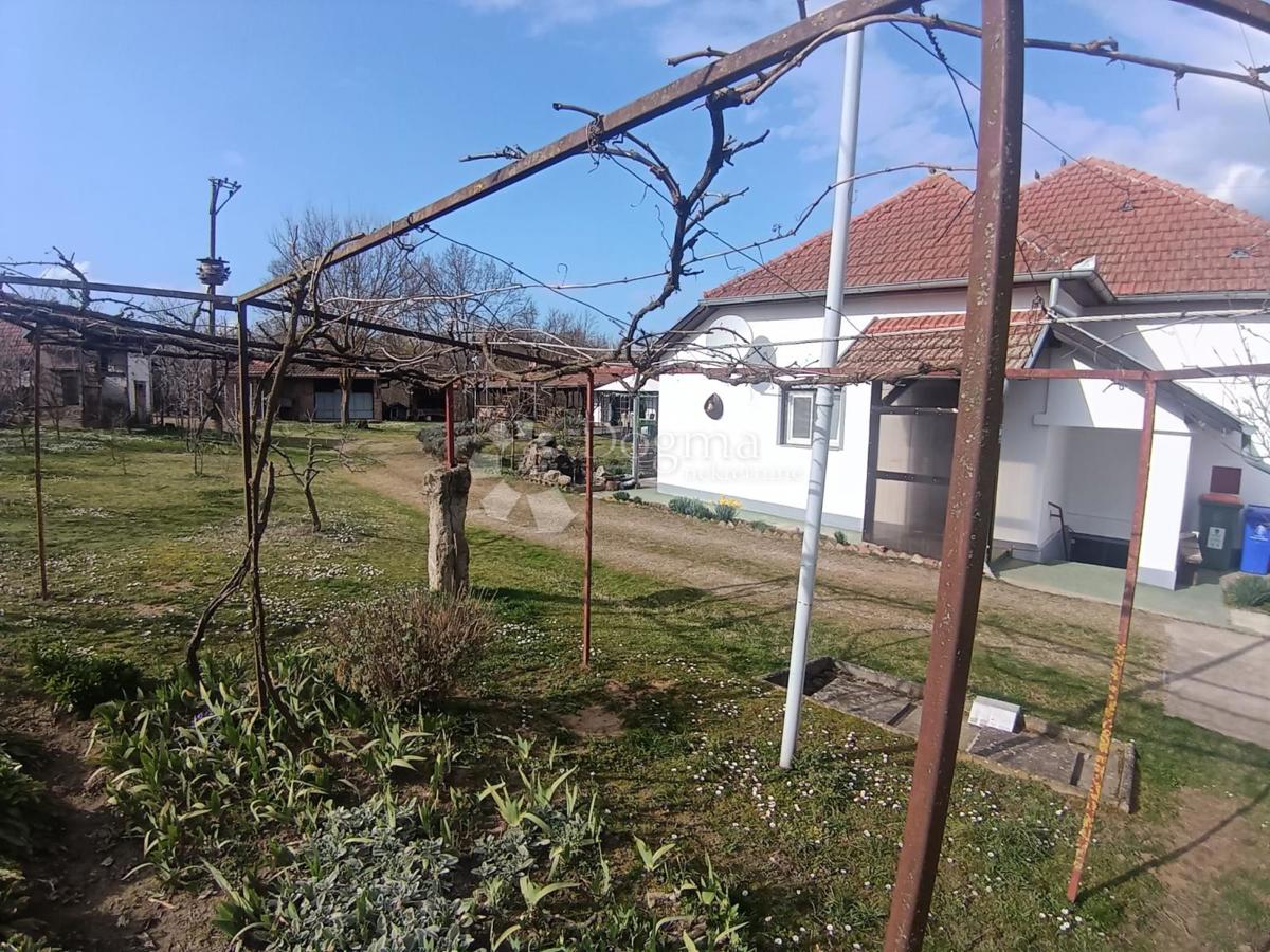 Dom Na sprzedaż - VIROVITIČKO-PODRAVSKA SOPJE