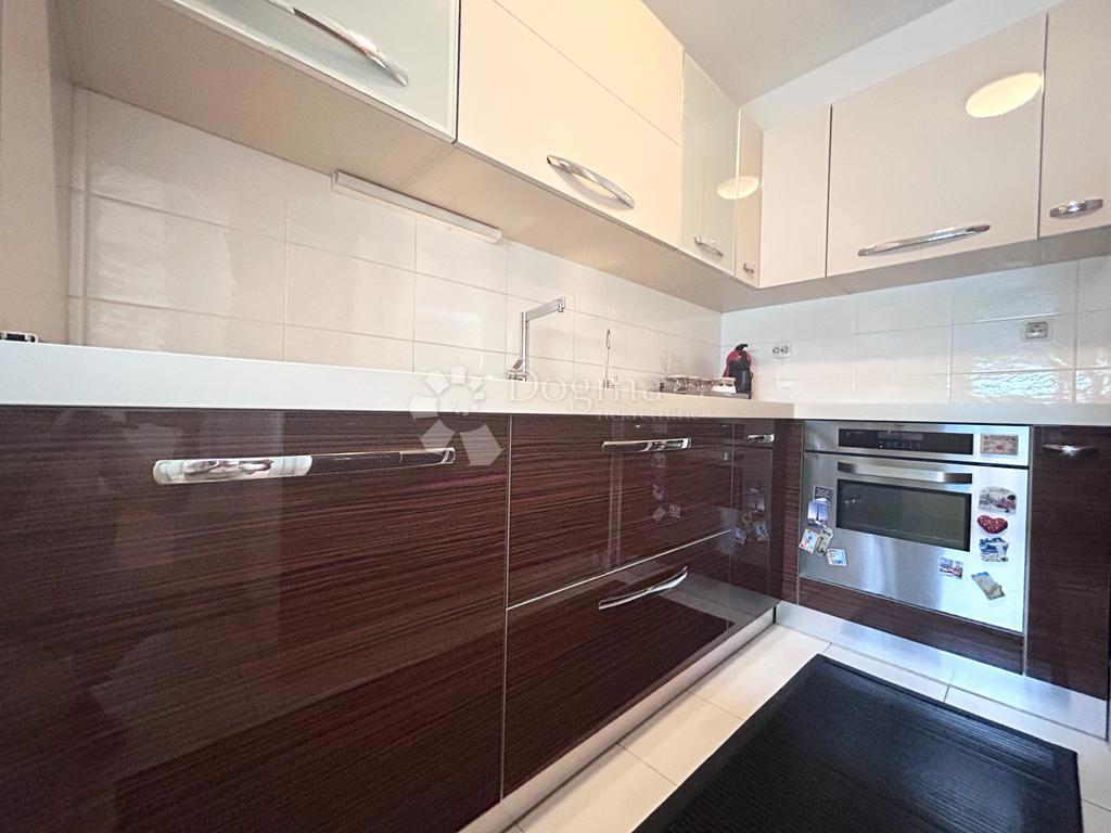 Appartement À louer - GRAD ZAGREB ZAGREB