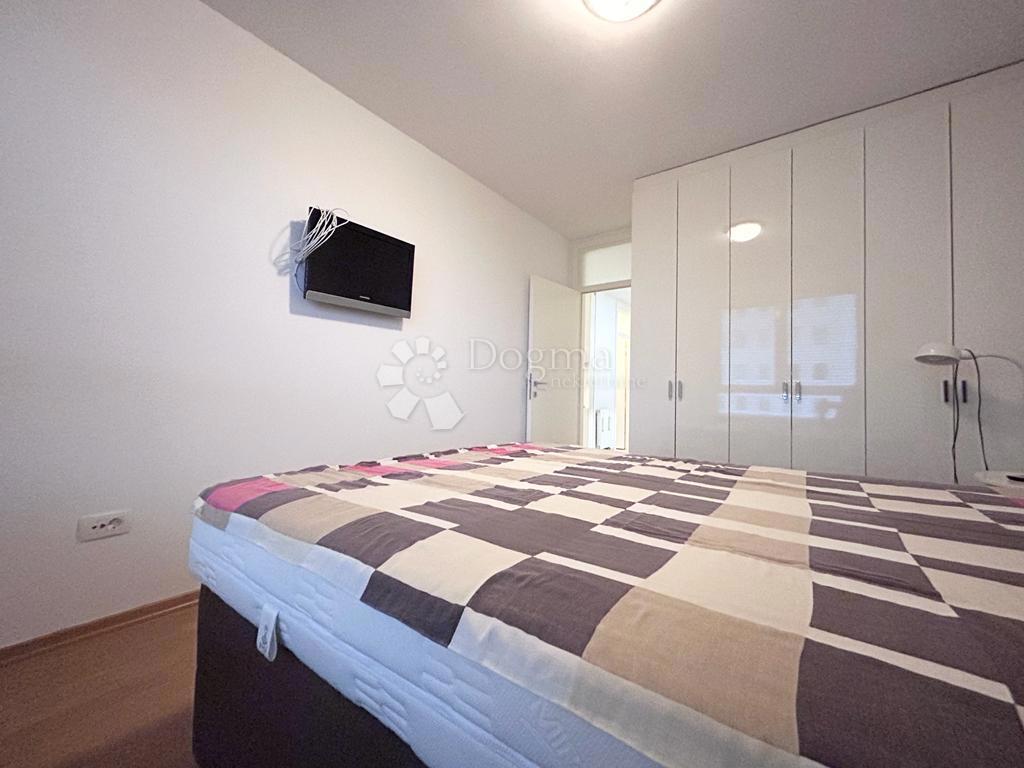 Appartement À louer - Grad Zagreb Zagreb - foto 2/17