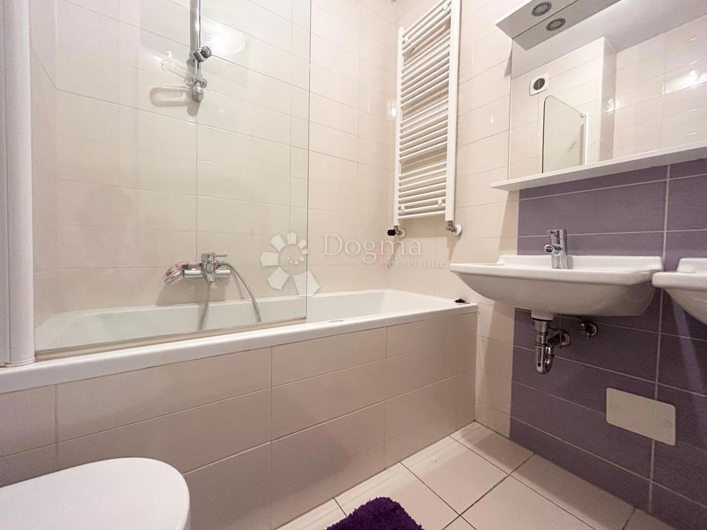 Appartement À louer - GRAD ZAGREB ZAGREB