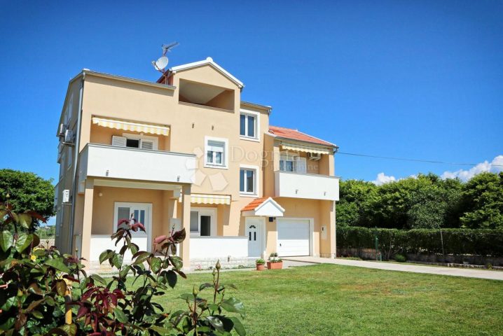 House for sale 294 m² – Pag