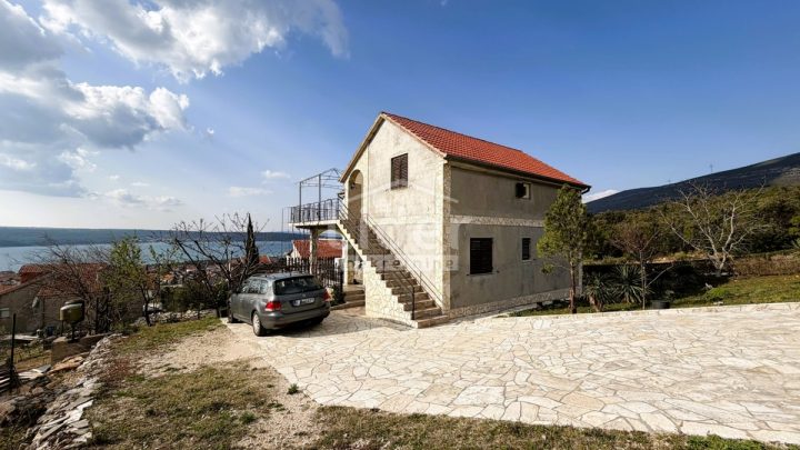 Haus zu verkaufen 200 m² – Obrovac