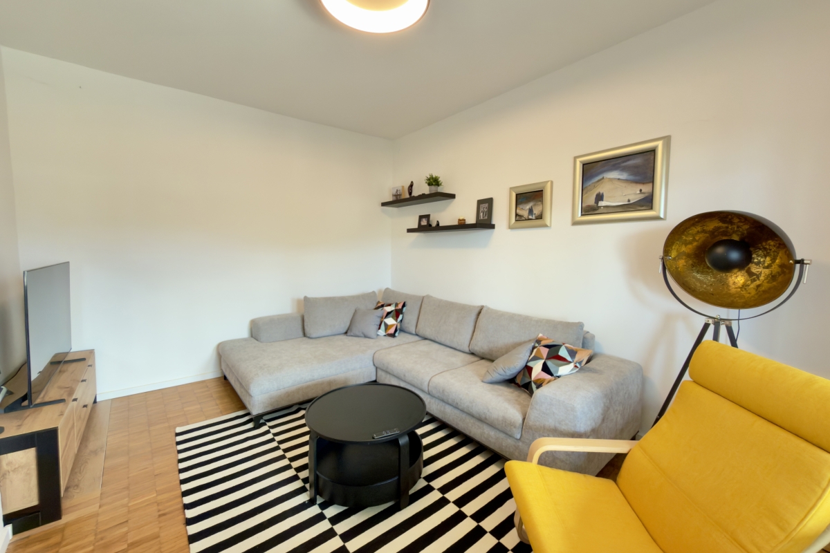 Appartement À vendre - SPLITSKO-DALMATINSKA MARINA