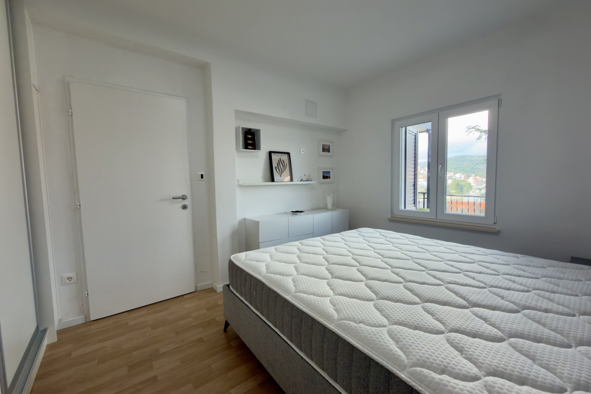 Appartement À vendre - SPLITSKO-DALMATINSKA MARINA