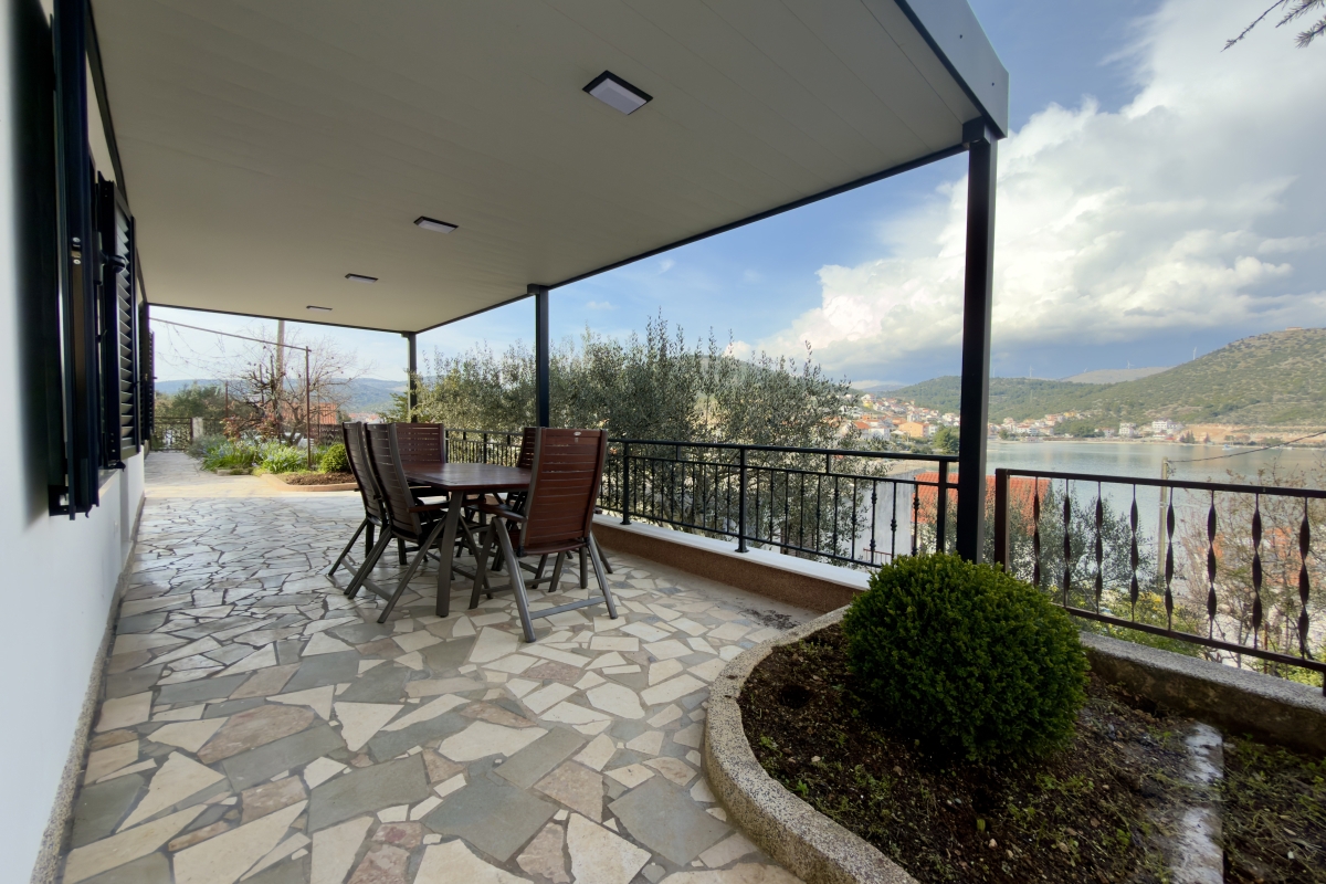 Appartement À vendre - SPLITSKO-DALMATINSKA MARINA