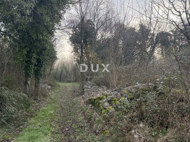 Land for sale 219 m² – Labin