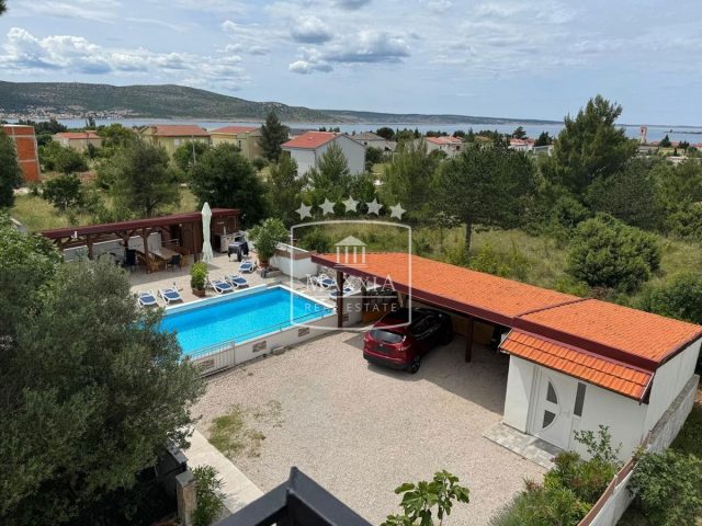 House for sale 350 m² – Starigrad
