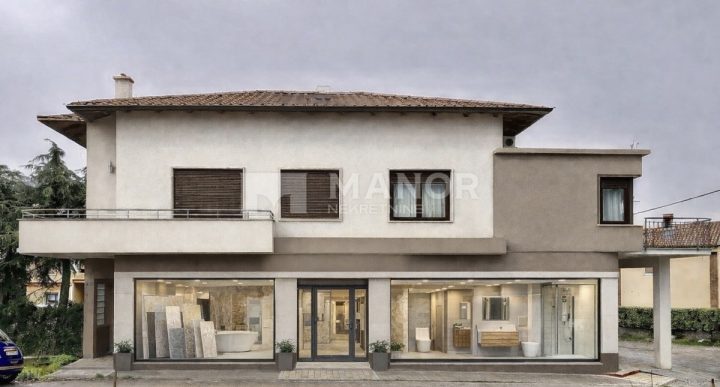 Kuća na prodaju 275 m² – Matulji