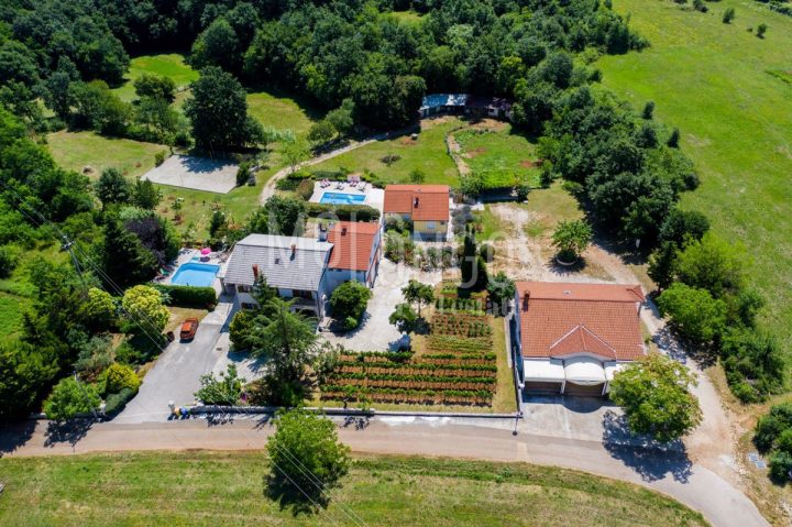 House for sale 630 m² – Žminj