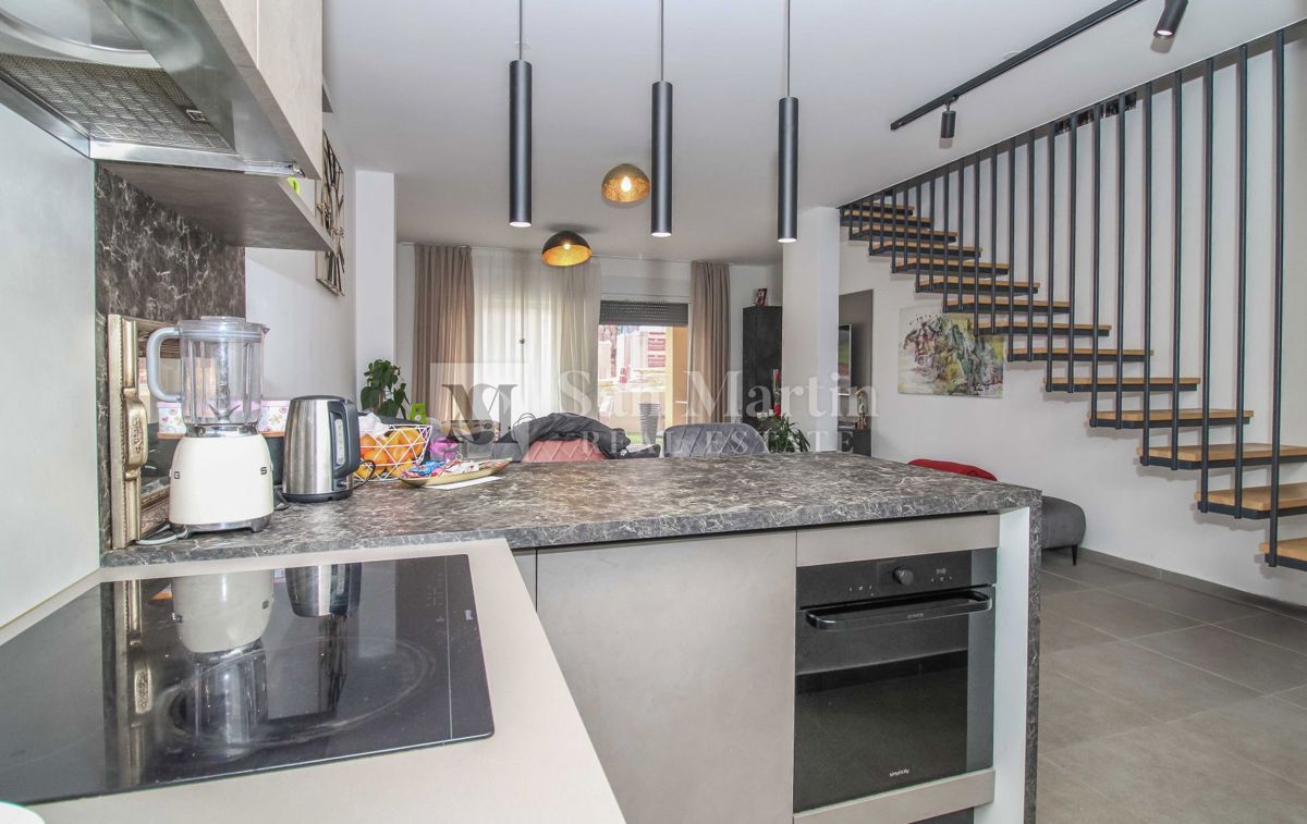 House For sale - ISTARSKA NOVIGRAD