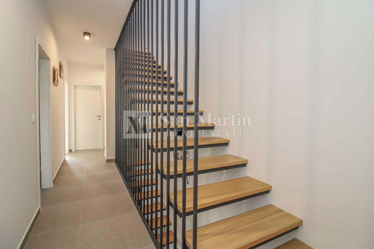 House For sale - ISTARSKA NOVIGRAD