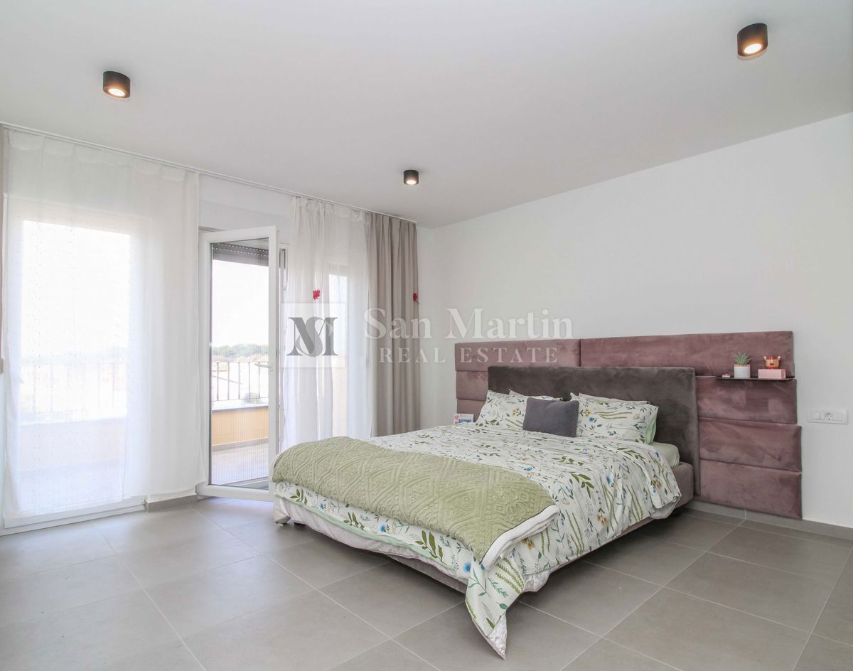 House For sale - ISTARSKA NOVIGRAD