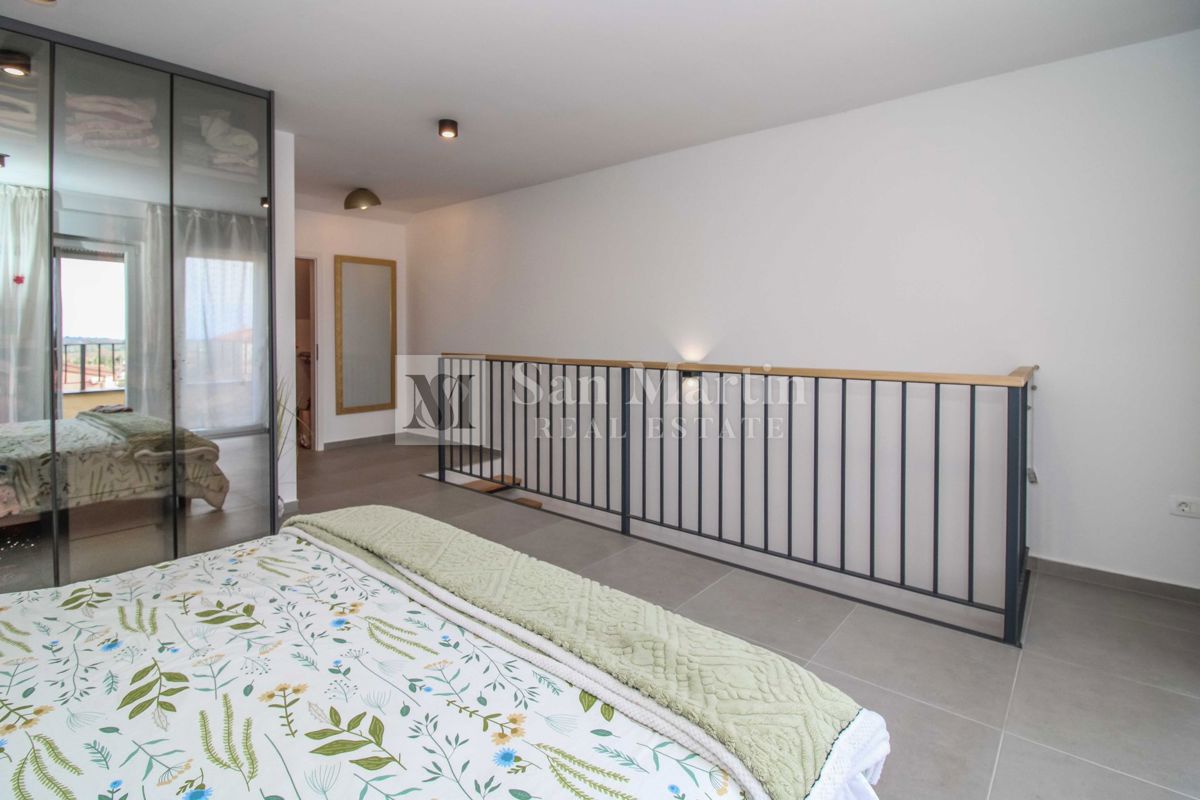 House For sale - ISTARSKA NOVIGRAD