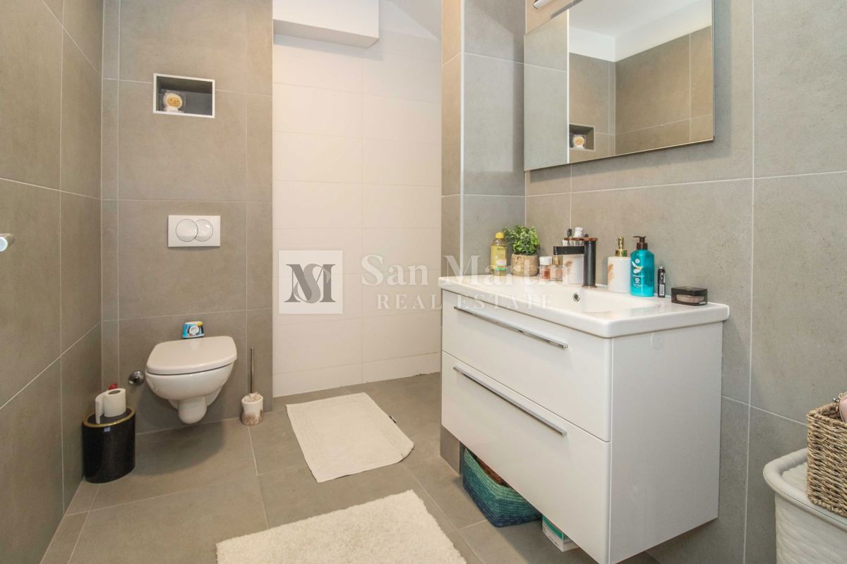 House For sale - ISTARSKA NOVIGRAD