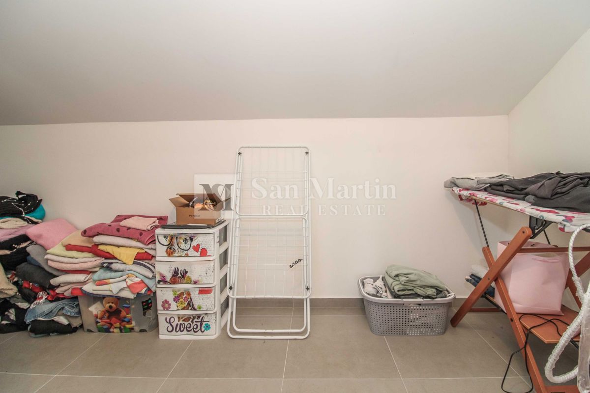 House For sale - ISTARSKA NOVIGRAD