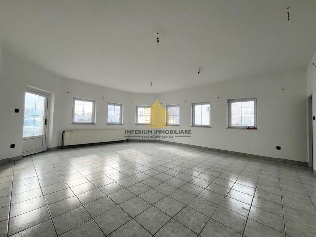 Lokal użytkowy do wynajęcia 200 m² – Zagreb