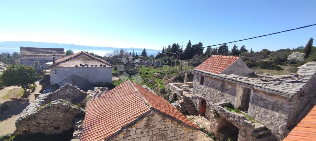 House For sale - SPLITSKO-DALMATINSKA JELSA