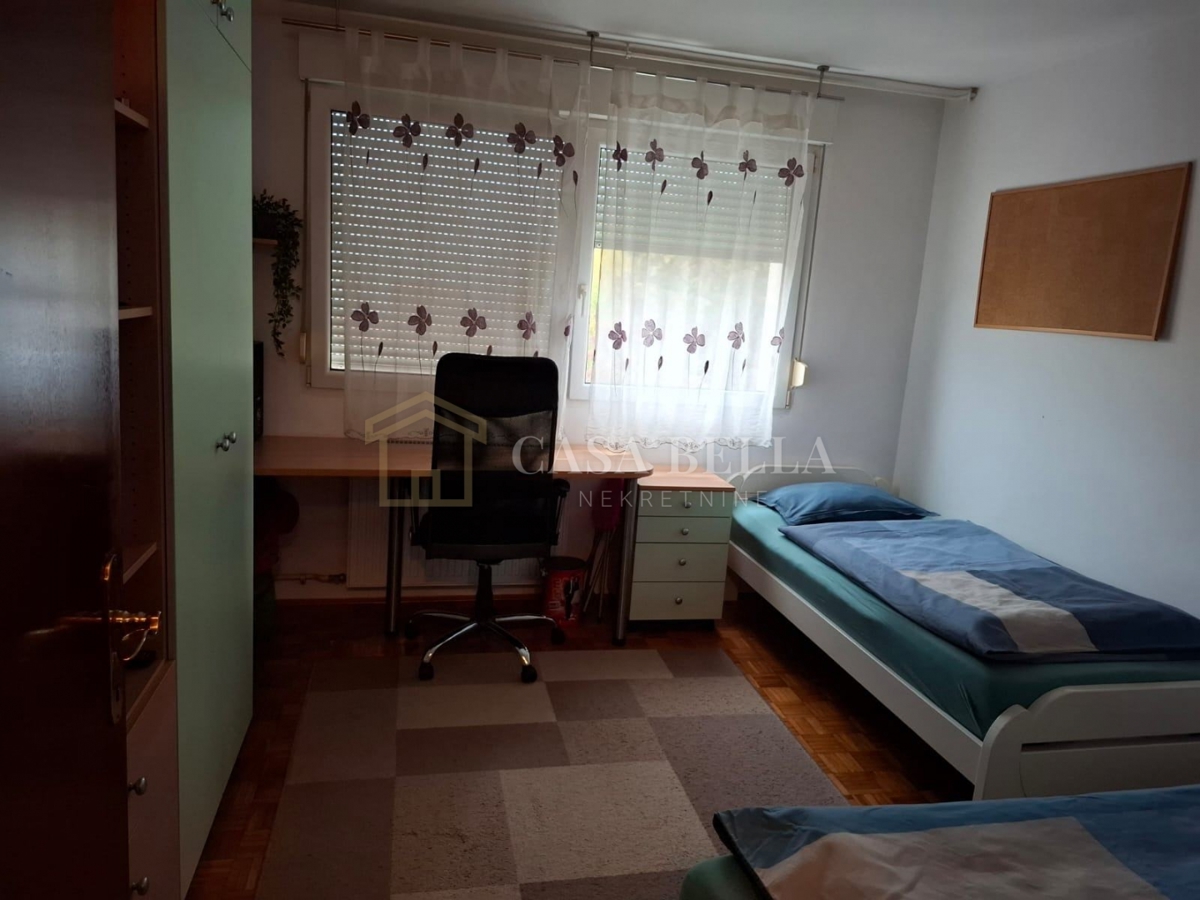 Stan Na prodaju - ZAGREBAČKA VELIKA GORICA