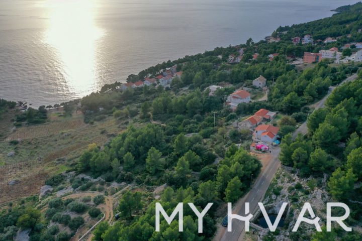Land for sale 600 m² – Ivan Dolac