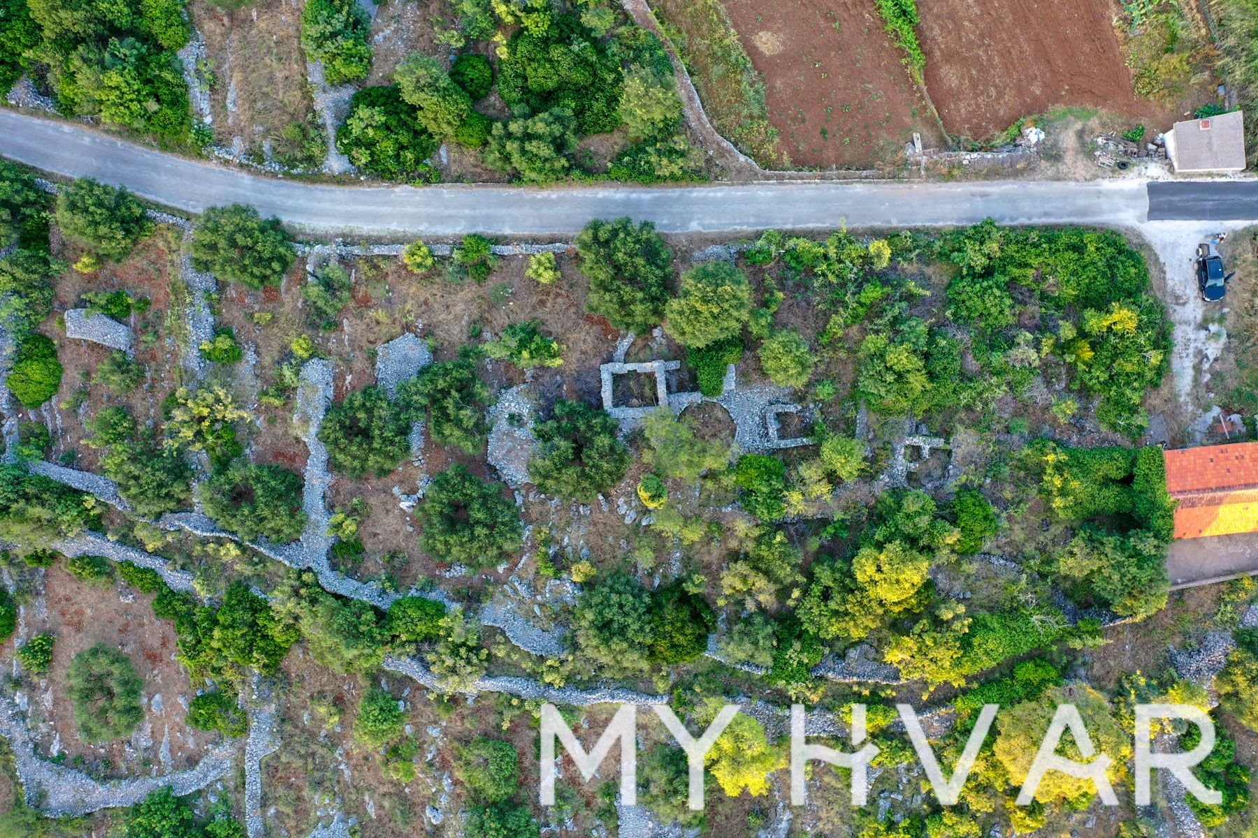 Land For sale - SPLITSKO-DALMATINSKA Sućuraj