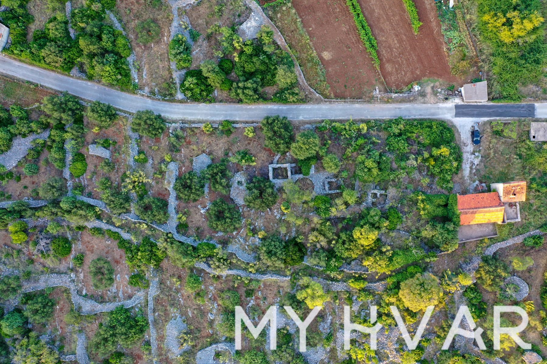 Land For sale - SPLITSKO-DALMATINSKA Sućuraj