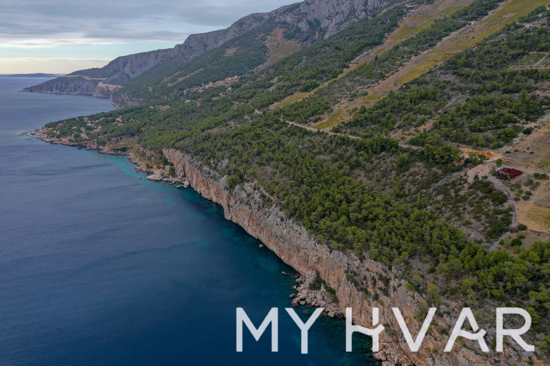 Land For sale - SPLITSKO-DALMATINSKA Hvar