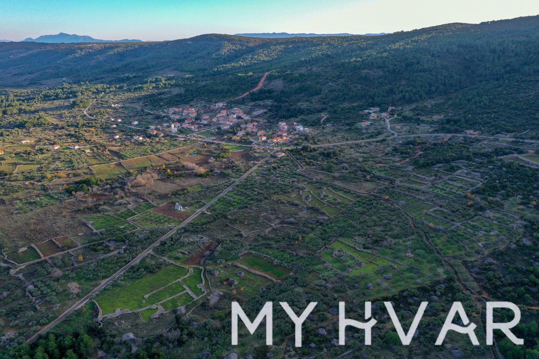 Land For sale - SPLITSKO-DALMATINSKA Jelsa