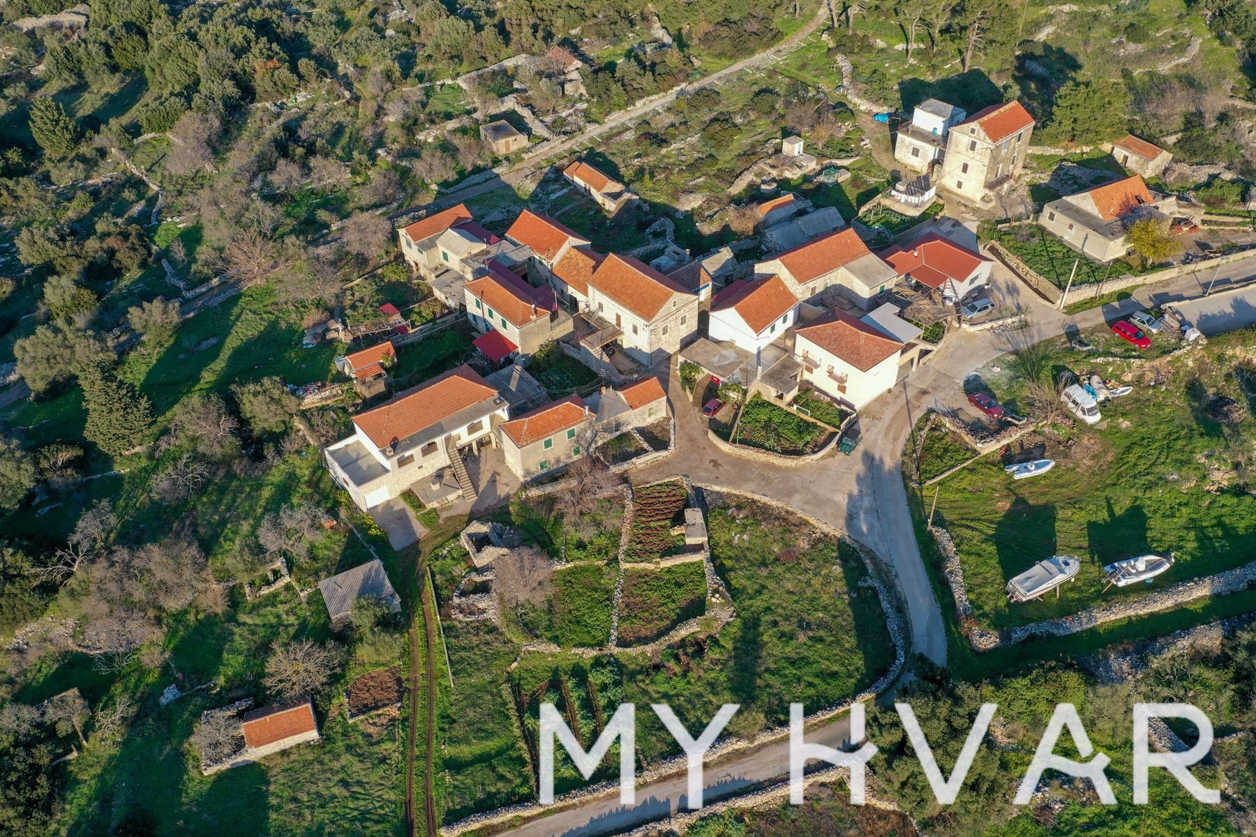Dom Na predaj - SPLITSKO-DALMATINSKA Jelsa