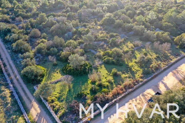 Terrain à vendre 5729 m² – Stari Grad
