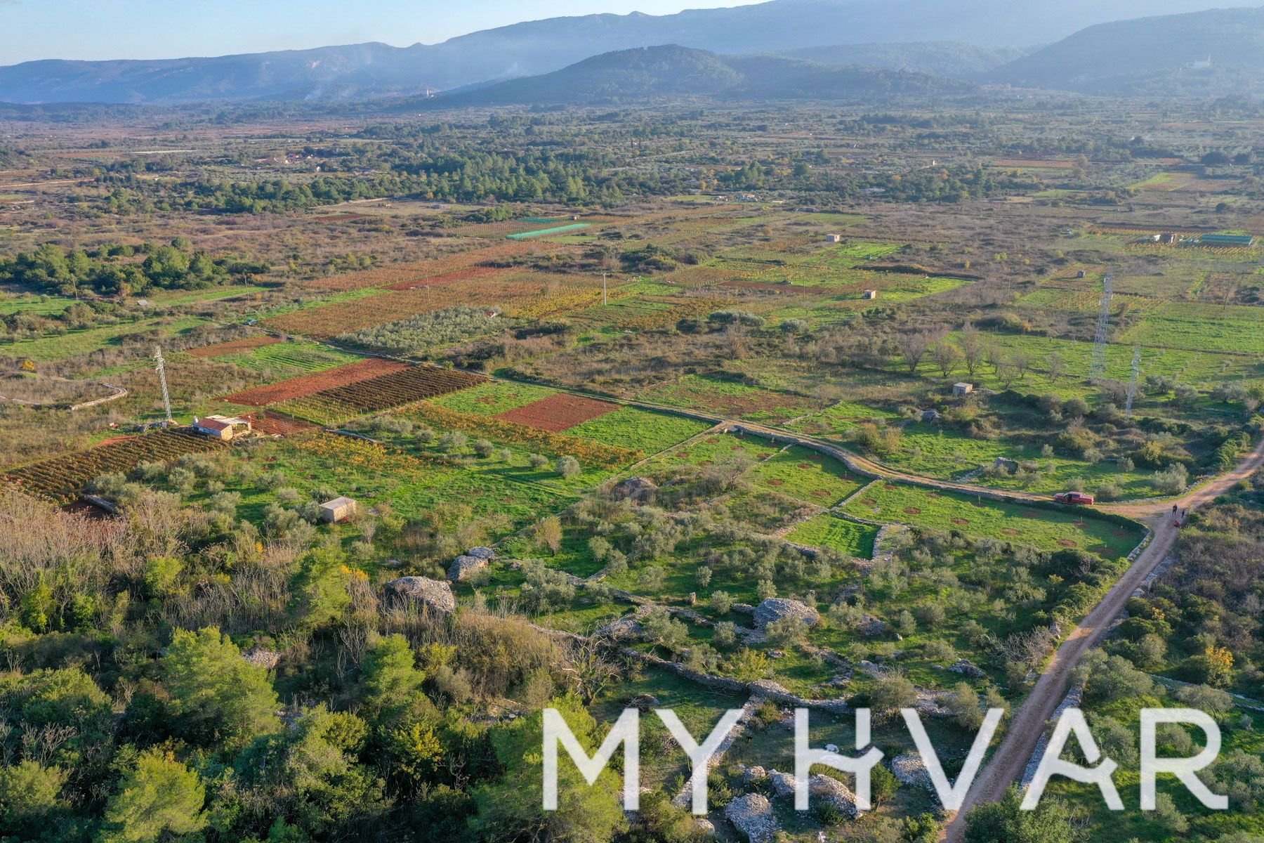Land For sale - SPLITSKO-DALMATINSKA STARI GRAD